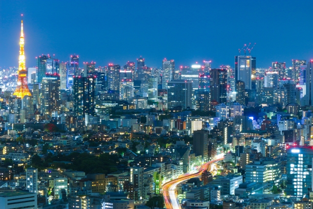 東京圏への人口集中に伴い社会人サークルが激増！？フットサルコートの需要とその可能性